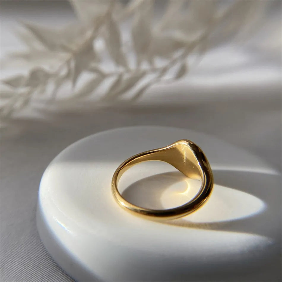 Delicate Rays Texture Ring