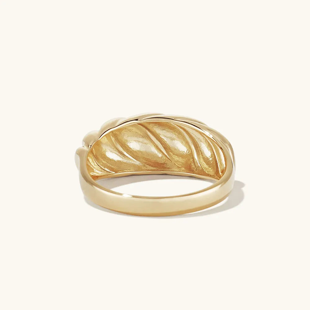 Croissant Dôme Ring